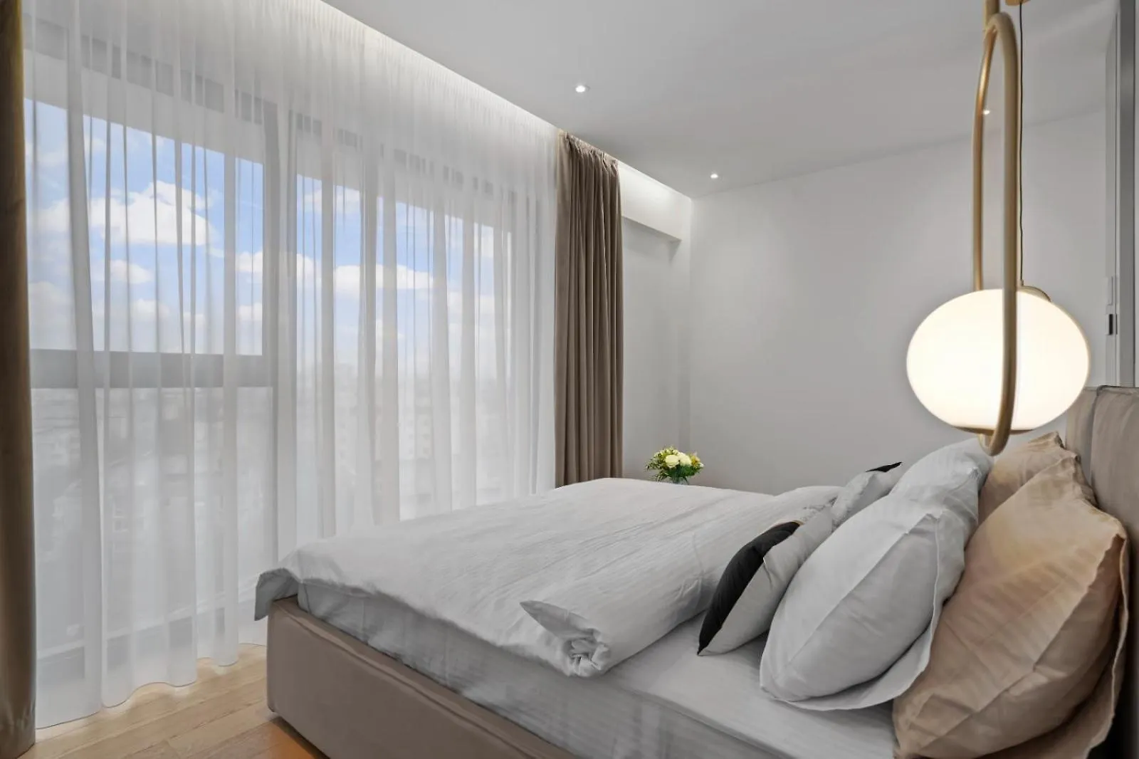 One H Luxury Apartment Bucureşti România