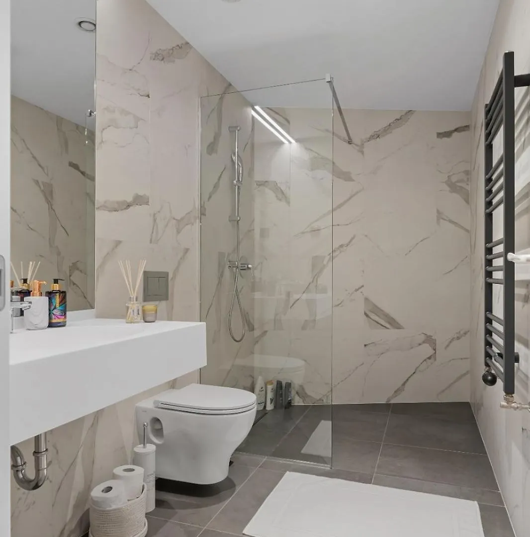 One H Luxury Apartment Bucureşti România